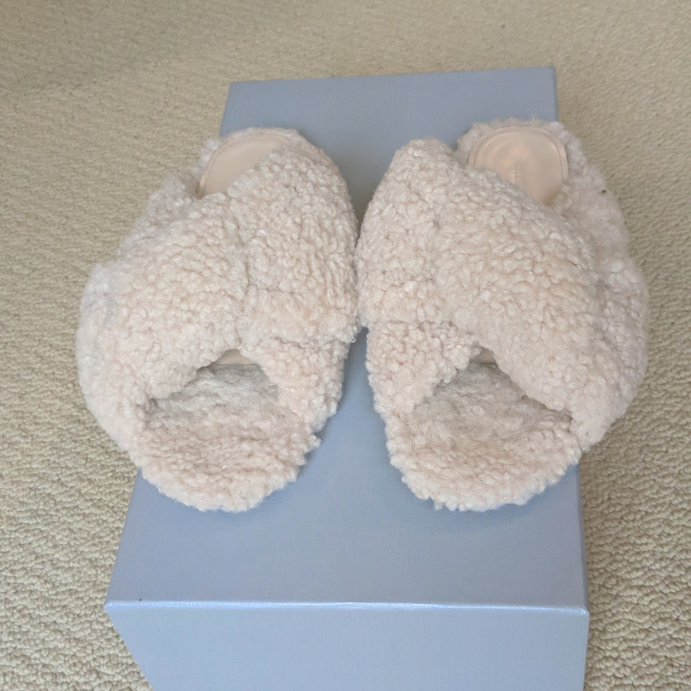 Balenciaga Drapy Faux Shearling Slide Sandal in Beige 37.5 7.5 Women's